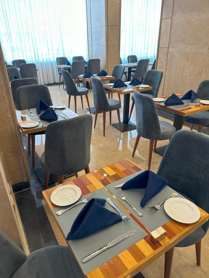 Pyramids Plaza Hotel Giza Екстер'єр фото