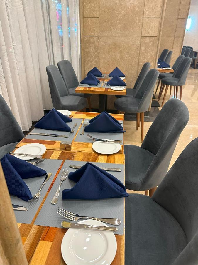 Pyramids Plaza Hotel Giza Екстер'єр фото