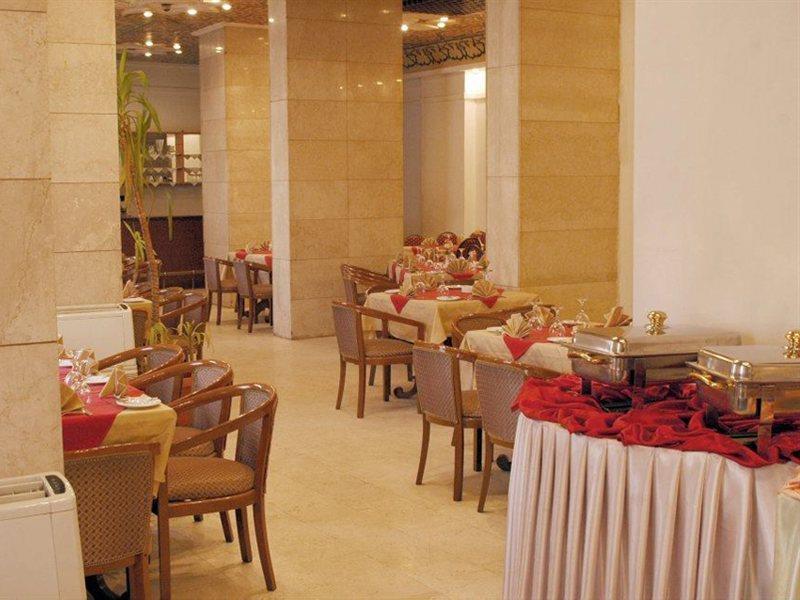 Pyramids Plaza Hotel Giza Екстер'єр фото