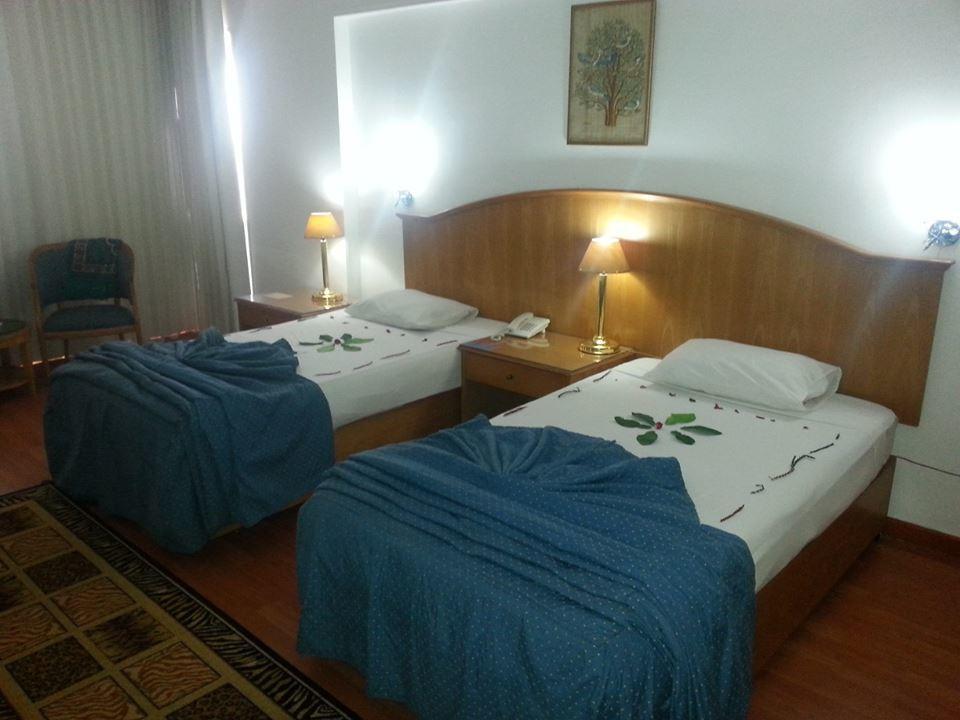 Pyramids Plaza Hotel Giza Екстер'єр фото