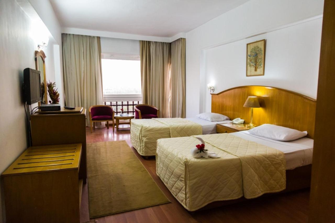 Pyramids Plaza Hotel Giza Екстер'єр фото